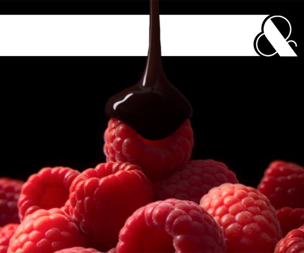 3d simulation render compositing of 3d chocolate pourring on a rasberry photorealistic pile nuke sfx blender